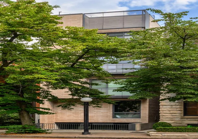 Photo 1 of Multi family home for sale at 530 W Dickens Ave #401, Chicago, IL 60614 | MLS# 12730582 | Listing updated on 2026-08-20
