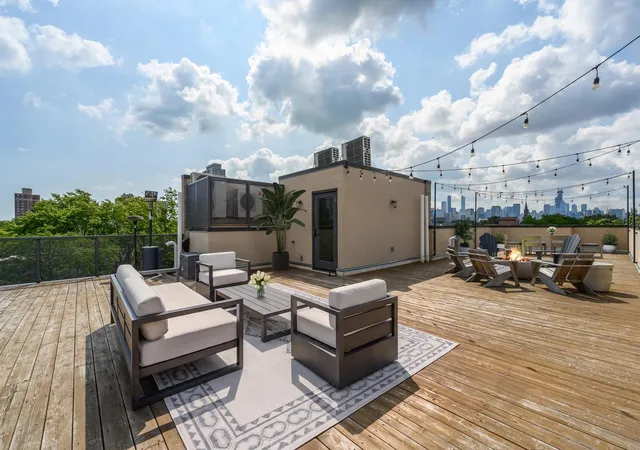 Photo 2 of Multi family home for sale at 530 W Dickens Ave #401, Chicago, IL 60614 | MLS# 12730582 | Listing updated on 2026-08-20