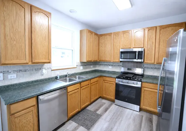 5th image of 2384 Lundquist Dr, Aurora, IL 60503 | MLS# 12730590