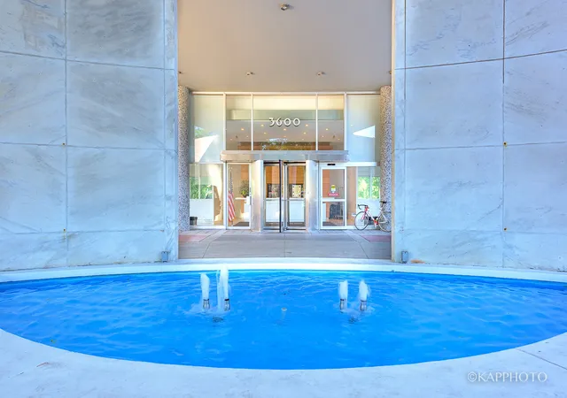 Listing Photo 5 - Condo for sale in building located at 3600 N Lake Shore Dr, Chicago, IL 60613 - Unit #1216