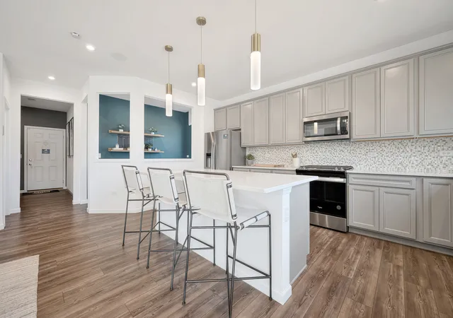 3rd image of 12531 Rossaveal Wy, Lemont, IL 60439 | MLS# 12730696
