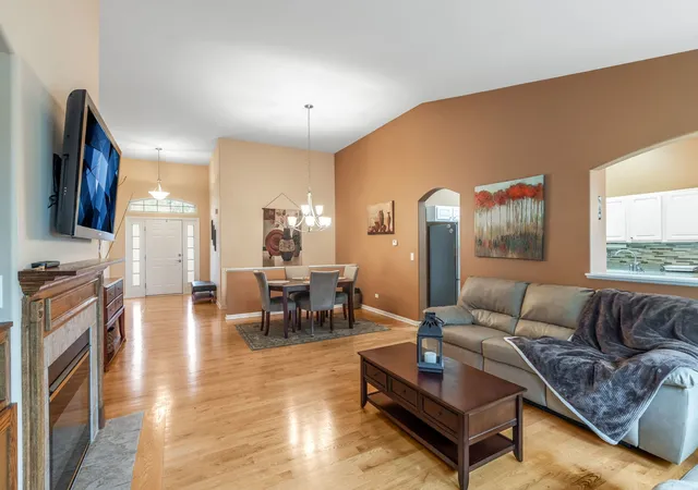Photo 4 of Sale Pending at 7004 Nathan Ln, Carpentersville, IL 60110 | MLS# 12730723 | Listing updated on 2026-09-01