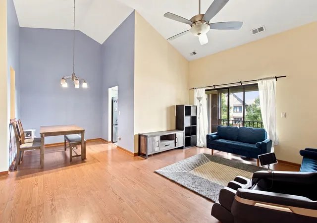 2nd image of 18075 Royal Oak Ct #2S, Tinley Park, IL 60477 | MLS# 12730862