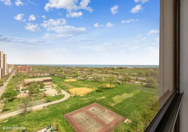 Photo 3 of Condo for sale at 4343 N Clarendon Ave #1518, Chicago, IL 60613 | MLS# 12730932 | Listing updated on 2026-08-29