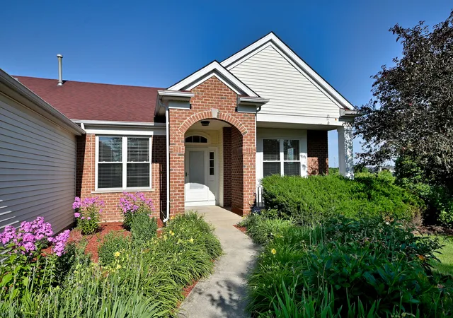 2nd image of 11819 Wolf Creek Ln, Plainfield, IL 60585 | MLS# 12731001