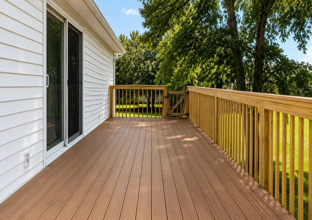 3rd image of 6 E Sunshine Ct, Bloomington, IL 61704 | MLS# 12731004