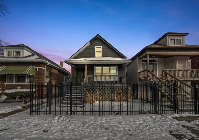 Photo 2 of Single family home for sale at 8545 S Saginaw Ave, Chicago, IL 60617 | MLS# 12731010 | Listing updated on 2026-09-02