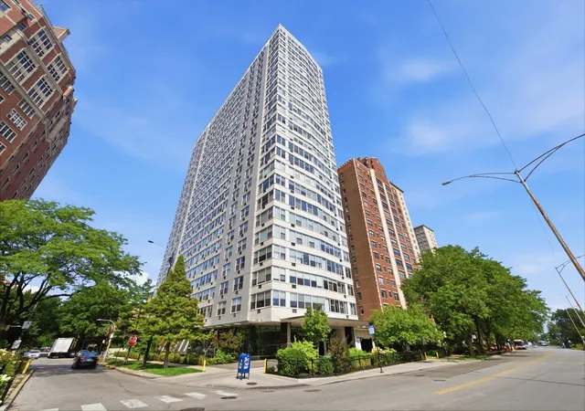 Photo 1 of Condo for sale at 3900 N Lake Shore Dr #4B, Chicago, IL 60613 | MLS# 12731022 | Listing updated on 2026-08-19