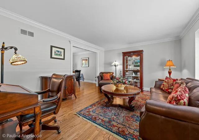 Photo 3 of Single family home for sale at 400 Bramble Ln, Deer Park, IL 60010 | MLS# 12731056 | Listing updated on 2026-08-18