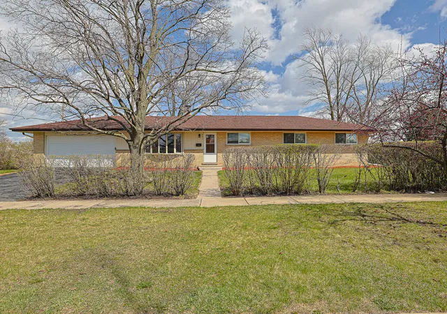 1st image of 761 Marshall Dr, Des Plaines, IL 60016 | MLS# 12731065