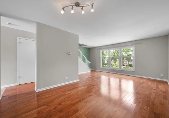 Photo 4 of Sale Pending at 1015 Denham Pl, Schaumburg, IL 60194 | MLS# 12731085 | Listing updated on 2026-10-07