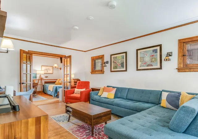 Photo 5 of Single family home for sale at 225 Pick Ave, Elmhurst, IL 60126 | MLS# 12731090 | Listing updated on 2026-08-26