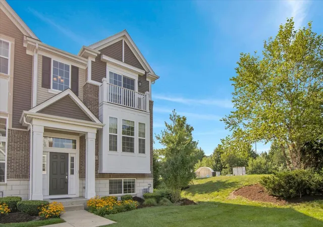 3rd image of 2937 Madison Dr, Naperville, IL 60564 | MLS# 12731111