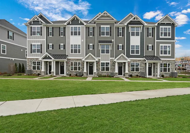 1st image of 403 Lakeshore Ct, St. Charles, IL 60174 | MLS# 12731137