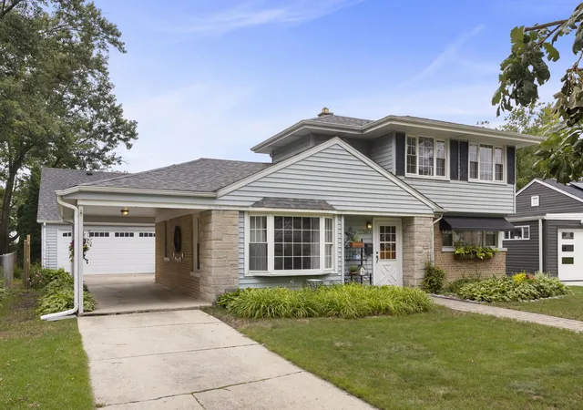 1st image of 17560 Hillside Ave, Homewood, IL 60430 | MLS# 12731157