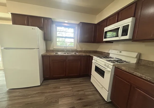 5th image of 2104 Devon Ave, Loves Park, IL 61111 | MLS# 12731158