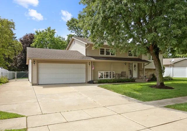 Photo 2 of Sale Pending at 1204 Leeds Ln, Elk Grove Village, IL 60007 | MLS# 12731176 | Listing updated on 2026-09-09