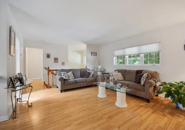 Photo 3 of Sale Pending at 1204 Leeds Ln, Elk Grove Village, IL 60007 | MLS# 12731176 | Listing updated on 2026-09-09
