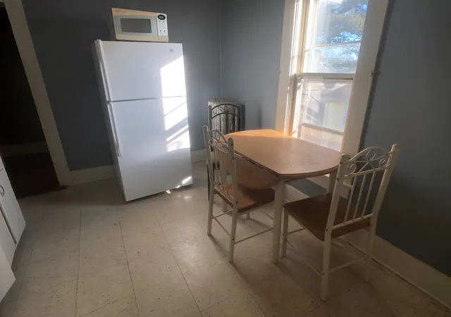 Listing Photo 4 - Condo for sale in building located at 412 E Main St, Hoopeston, IL 60942