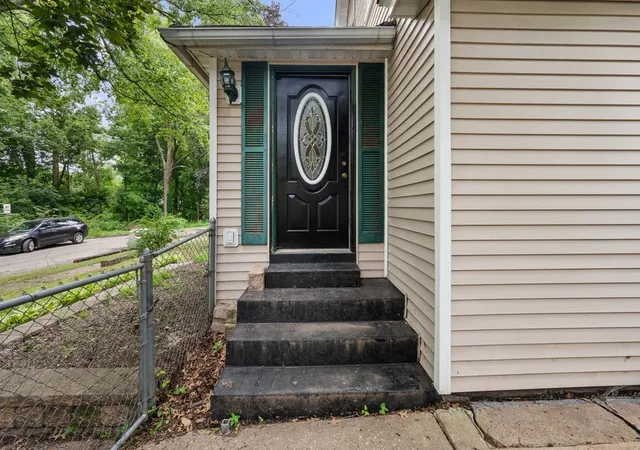 Photo 3 of Single family home for sale at 4452 17th Avenue, Rock Island, IL 61201 | MLS# 12731191 | Listing updated on 2026-10-02