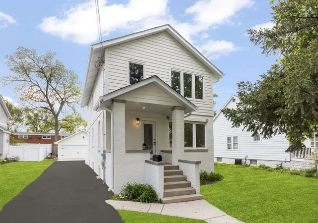 Photo 2 of Multi family home for sale at 118 N President St, Wheaton, IL 60187 | MLS# 12731203 | Listing updated on 2026-08-29