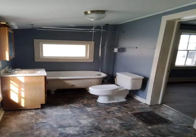 Listing Photo 4 - Condo for sale in building located at 514 E Main St, Hoopeston, IL 61270