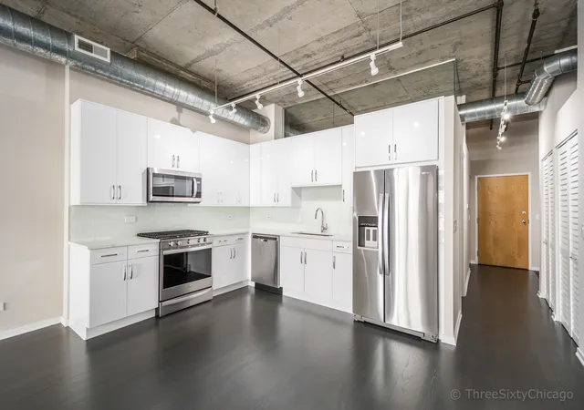 2nd image of 1000 W Adams St #506, Chicago, IL 60607 | MLS# 12731213