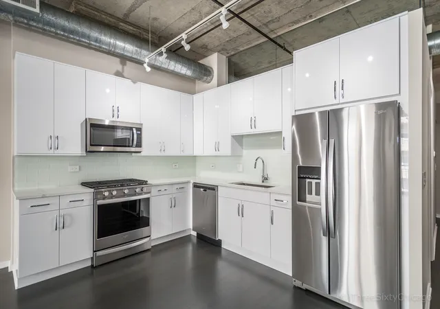 4th image of 1000 W Adams St, Chicago, IL 60607
