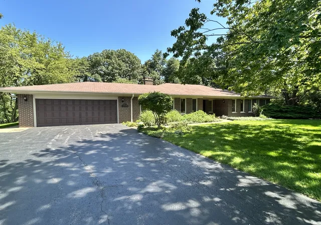 Photo 1 of Single family home for sale at 21554 W Countryside Valley Dr, Mundelein, IL 60060 | MLS# 12731231 | Listing updated on 2026-08-26