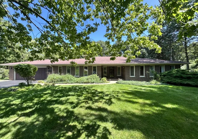 Photo 2 of Single family home for sale at 21554 W Countryside Valley Dr, Mundelein, IL 60060 | MLS# 12731231 | Listing updated on 2026-08-26