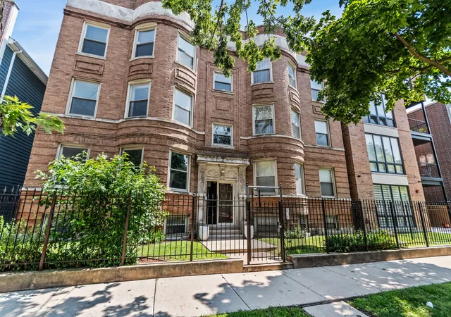 Photo 1 of Condo for sale at 4023 S Calumet Ave #2N, Chicago, IL 60653 | MLS# 12731251 | Listing updated on 2026-08-24