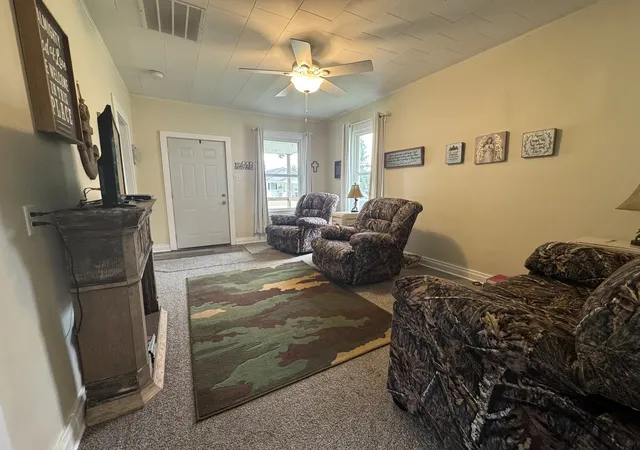 Photo 3 of Single family home for sale at 317 N 8th Street, Herrin, IL 62948 | MLS# 12731254 | Listing updated on 2026-08-24