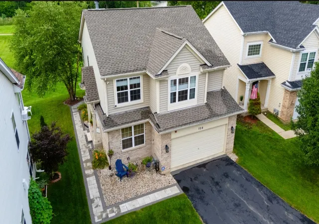 3rd image of 708 E Bayou Ct, Fox Lake, IL 60020 | MLS# 12731258
