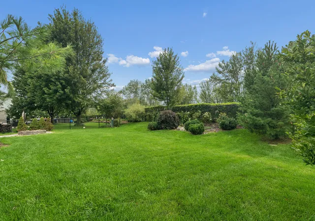 Photo 31 of Single family home for sale at 8204 W Rosebury Dr, Frankfort, IL 60423 | MLS# 12731309 | Listing updated on 2026-08-18