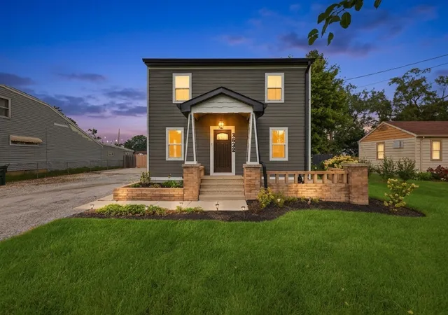 Photo 1 of Sale Pending at 3632 Blackstone Ave, Markham, IL 60428 | MLS# 12731323 | Listing updated on 2026-08-20