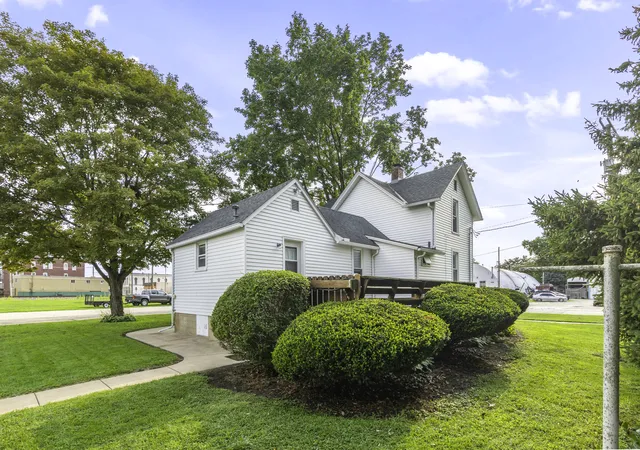 Photo 31 of Single family home for sale at 100 Burlington St, Somonauk, IL 60552 | MLS# 12731327 | Listing updated on 2026-09-06
