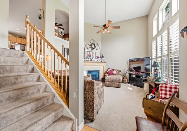 4th image of 1165 Comiskey Ave, North Aurora, IL 60542