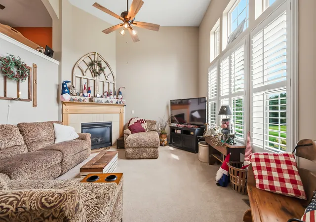5th image of 1165 Comiskey Ave, North Aurora, IL 60542