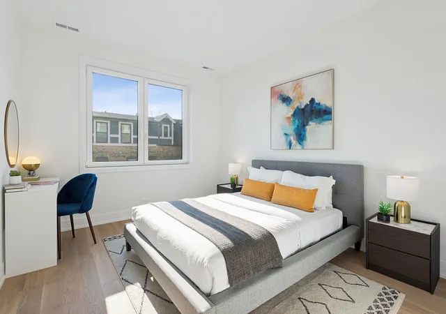 2nd image of 1656 N Bosworth Ave, Chicago, IL 60642