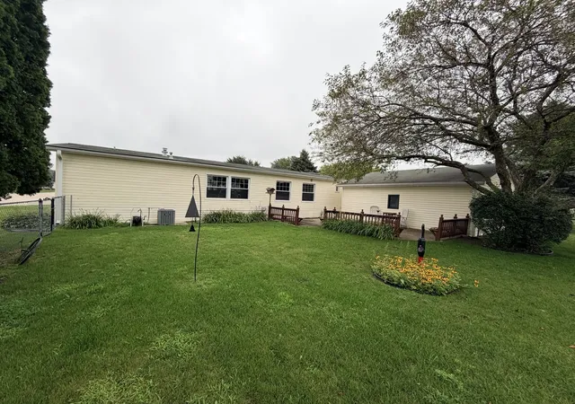 3rd image of 8616 Summerwood Dr, Roscoe, IL 61073 | MLS# 12731362