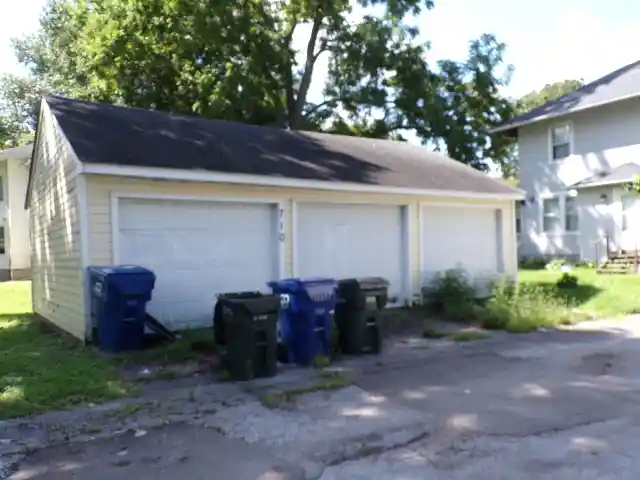 Listing Photo 20 - Condo for sale in 710 E 13th St located at 710 E 13th St, Davenport, IA 52803 - Unit 710 E 13th Street