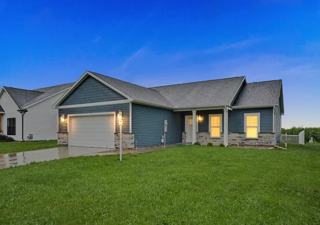 1st image of 3704 Boulder Ridge Dr, Champaign, IL 61822 | MLS# 12731404