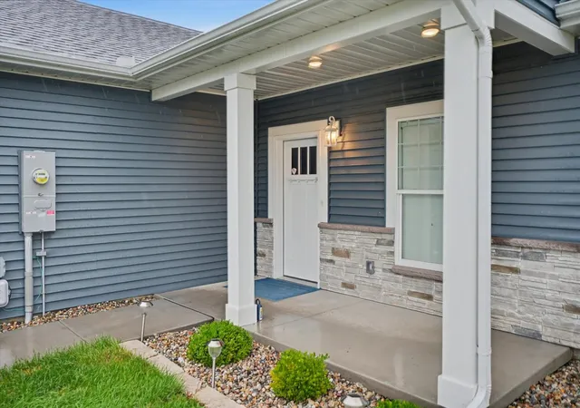 5th image of 3704 Boulder Ridge Dr, Champaign, IL 61822 | MLS# 12731404