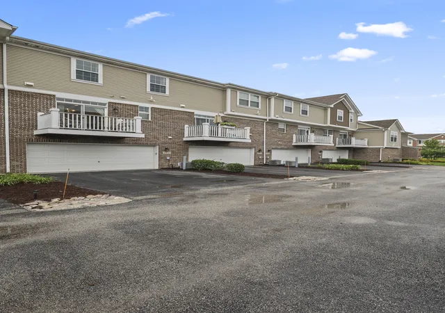24th image of 2935 Madison Dr, Naperville, IL 60564 | MLS# 12731416