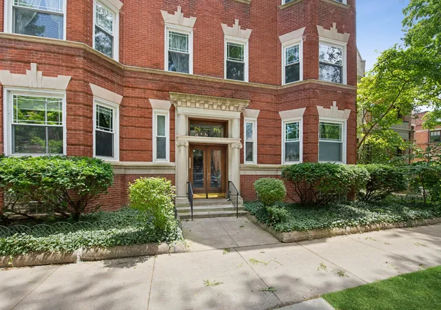 Photo 1 of Condo for sale at 5715 S Blackstone Ave #2S, Chicago, IL 60637 | MLS# 12731446 | Listing updated on 2026-08-18