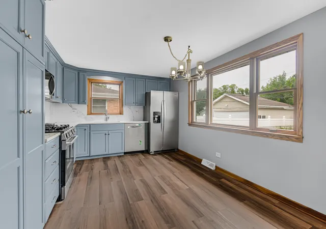 2nd image of 17537 70th Ct, Tinley Park, IL 60477 | MLS# 12731457