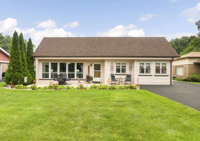 Photo 1 of Single family home for sale at 1331 S Lombard Ave, Lombard, IL 60148 | MLS# 12731534 | Listing updated on 2026-09-03