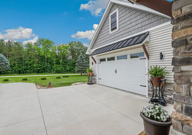 3rd image of 410 E 665 N, Valparaiso, IN 46383 | MLS# 12731538