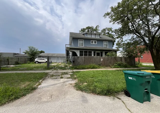 Photo 2 of Single family home for sale at 561 N Church St, Decatur, IL 62522 | MLS# 12731582 | Listing updated on 2026-09-02