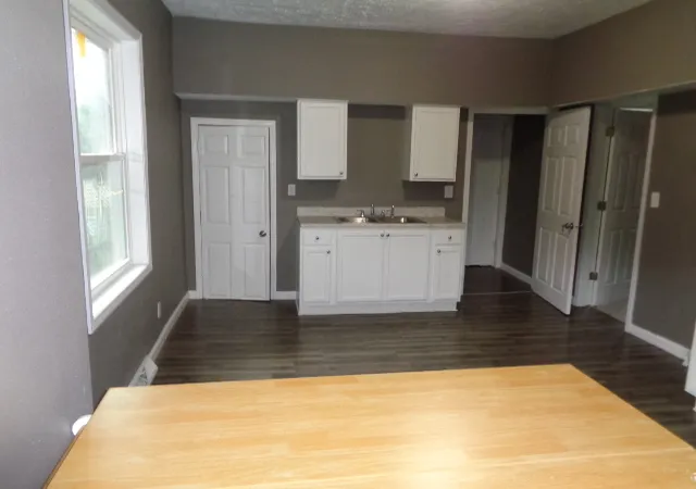 Listing Photo 4 - Condo for sale in building located at 1619 Charles St, Rockford, IL 61104